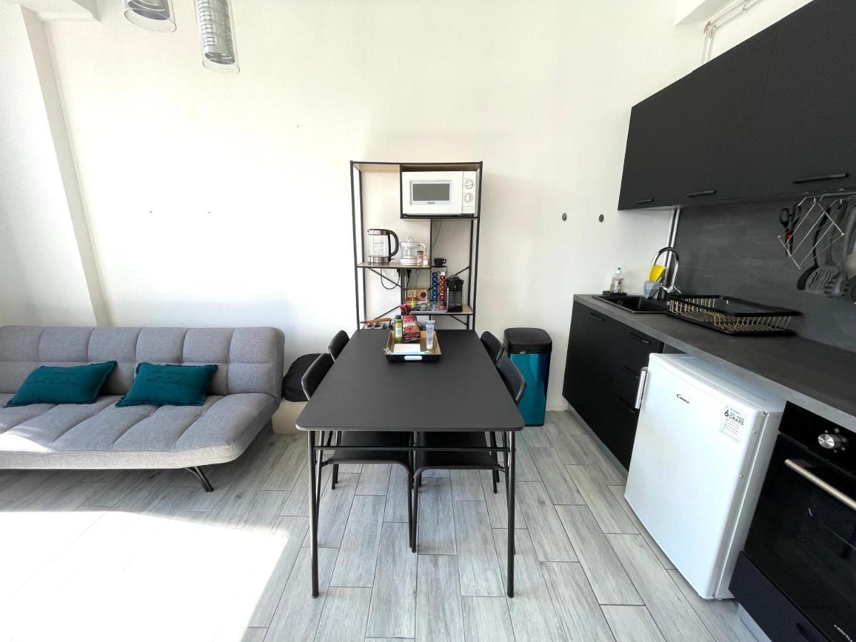 Calvi T2 Climatise, Wifi, Centre-Ville, A Proximite Plage, Commerces, Taxi & Gare, Vue Plage & Montagne Exteriör bild